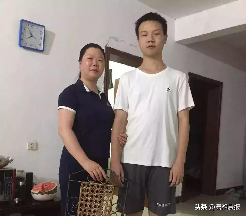 管家婆，两组三中三大揭秘