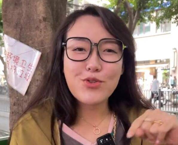 揭秘493215.CC，澳门资料大全的真相与风险警示