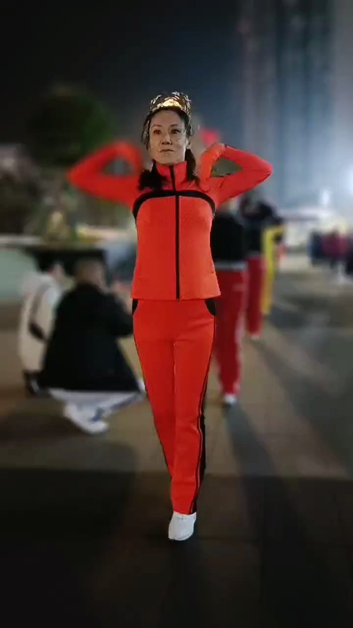 快乐舞步，线上展演的健身新风尚